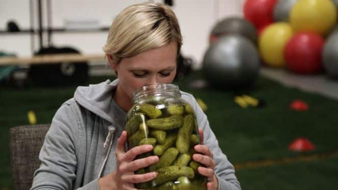 Drinking pickle juice: is it useful or harmful?